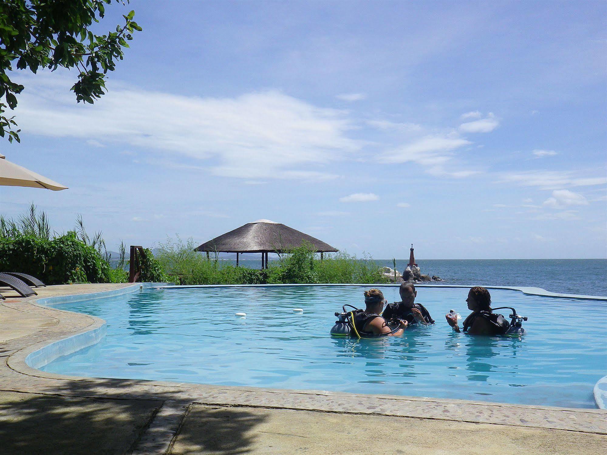 Blue Zebra Island Lodge Senga ภายนอก รูปภาพ