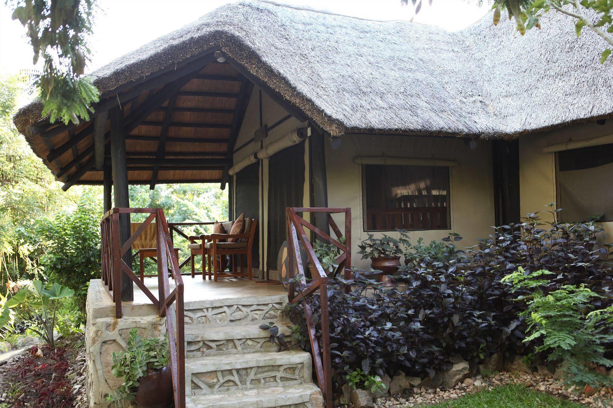 Blue Zebra Island Lodge Senga ภายนอก รูปภาพ