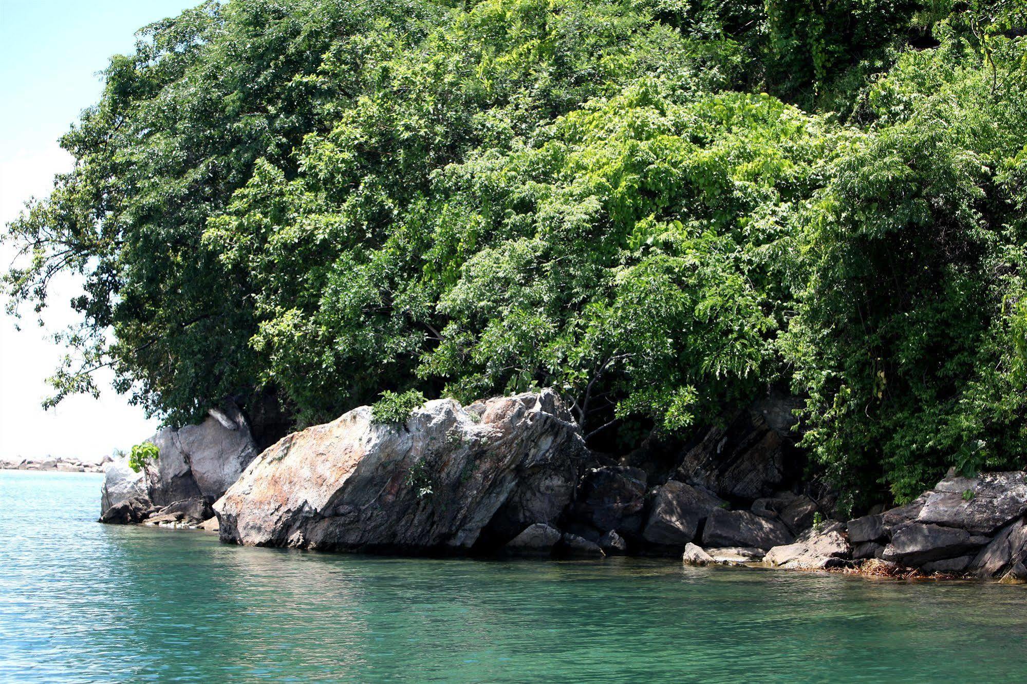 Blue Zebra Island Lodge Senga ภายนอก รูปภาพ